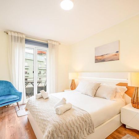 Guestready - Happy Home In Santa Cruz Lisbon Bagian luar foto