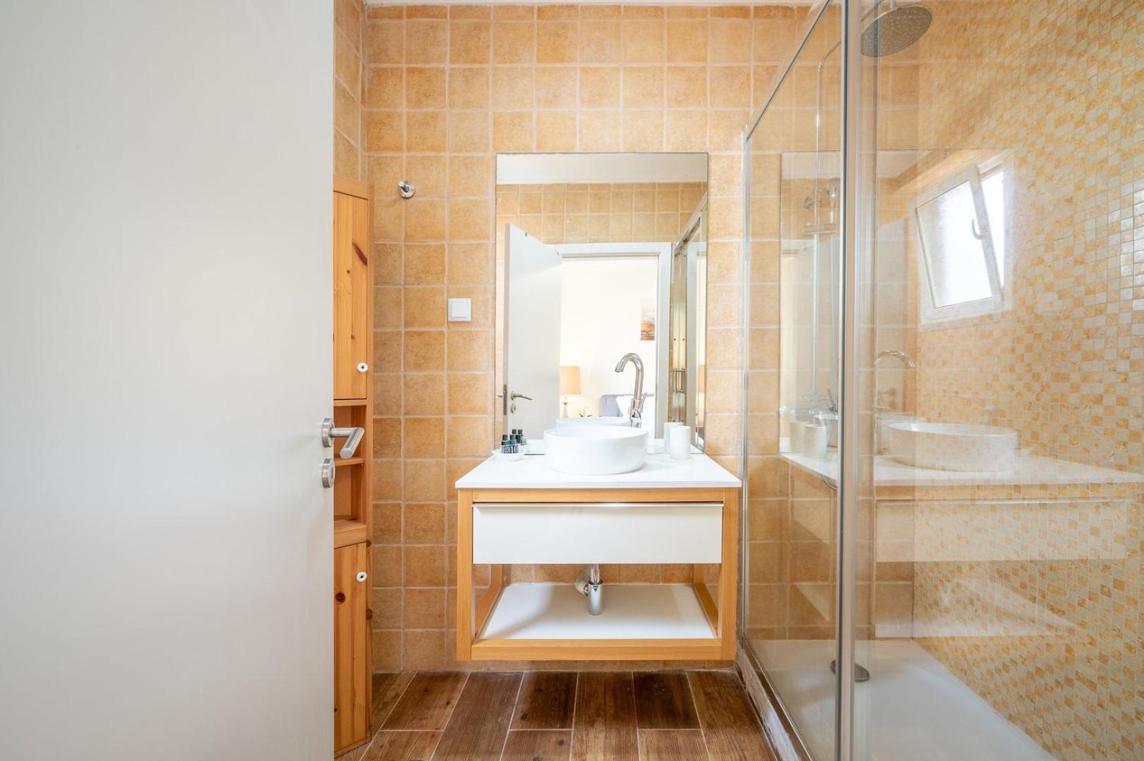 Guestready - Happy Home In Santa Cruz Lisbon Bagian luar foto
