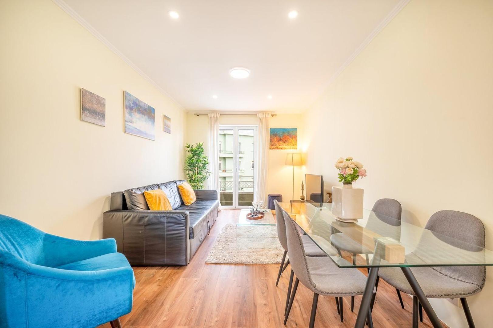 Guestready - Happy Home In Santa Cruz Lisbon Bagian luar foto