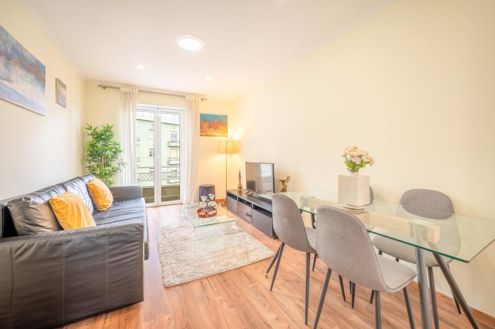 Guestready - Happy Home In Santa Cruz Lisbon Bagian luar foto
