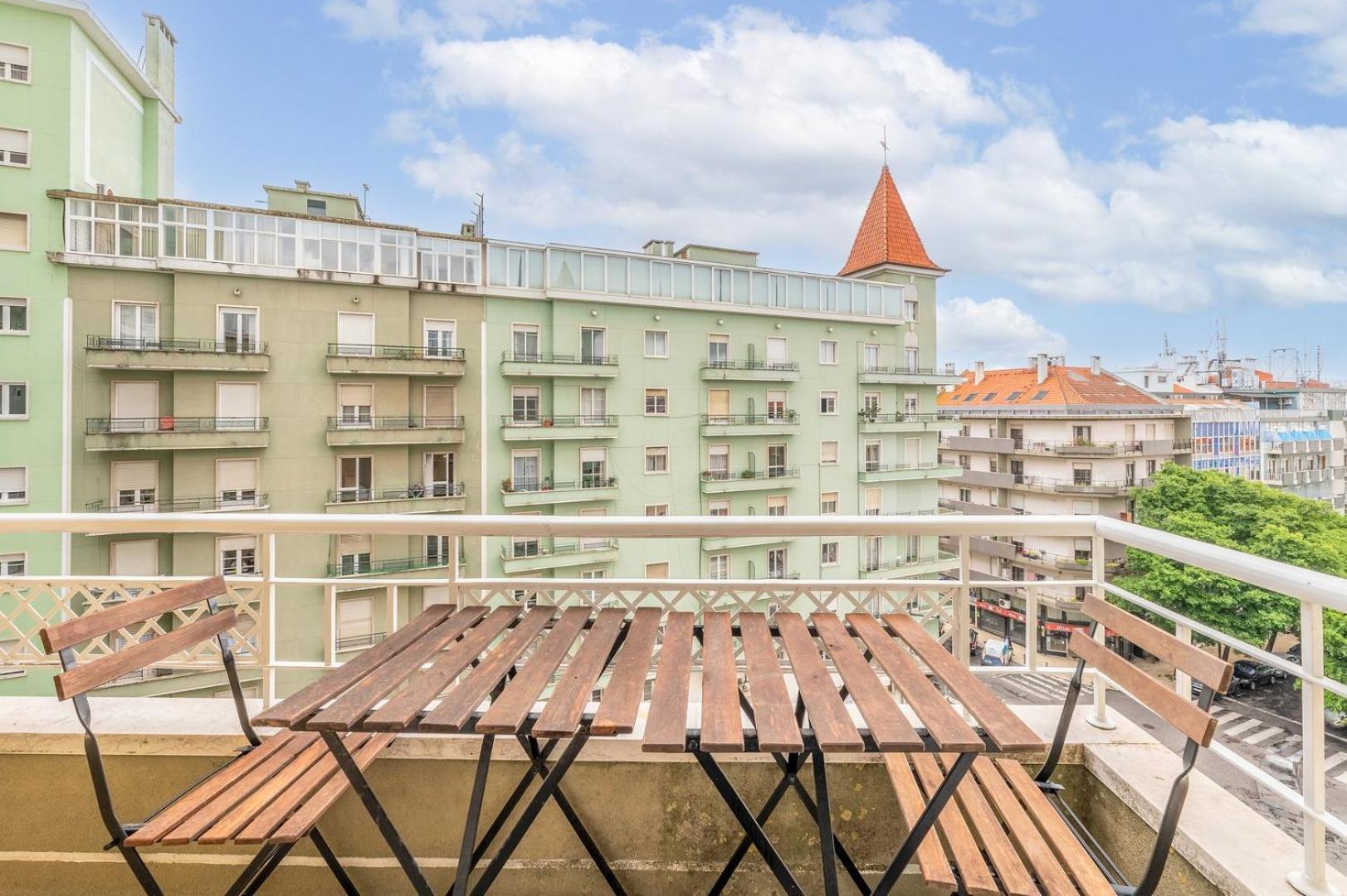 Guestready - Happy Home In Santa Cruz Lisbon Bagian luar foto