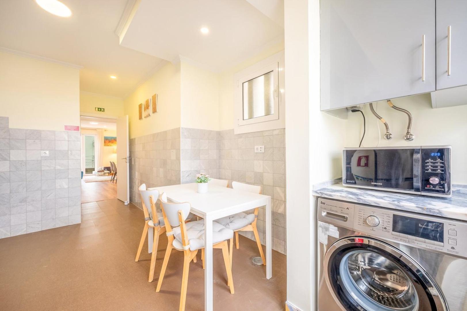 Guestready - Happy Home In Santa Cruz Lisbon Bagian luar foto